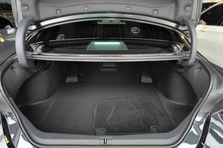 Used Toyota Avalon 2024 2.0L Ambition Edition