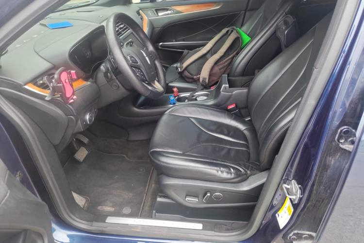 Used Lincoln MKC 2014 2.0T Four-Wheel Drive Luxury Edition Left Front Seat