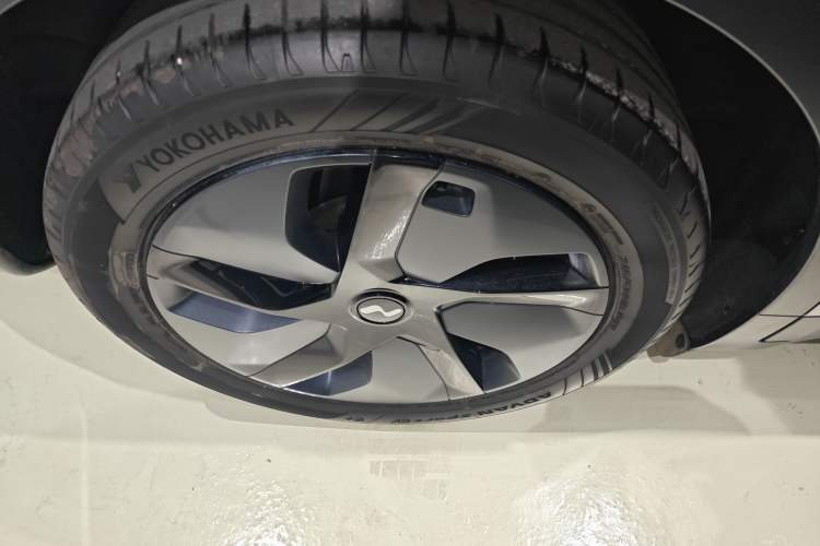 Used ONVO L60 2024 60 kWh Rear-Drive Version
