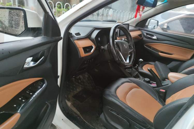 Used Wuling Hongguang S3 2018 1.5L Manual Luxury Model China V Standard