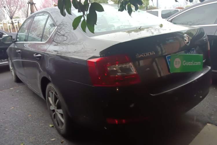 Used Skoda Octavia 2017 Classic Model 1.6L Automatic Comfort Edition