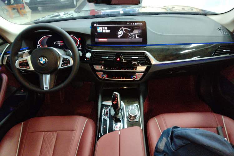 Used BMW 5 Series 2022 Restyled 525Li Luxury Package