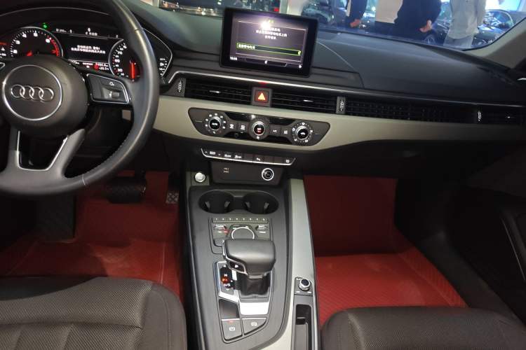 Used Audi A4L 2019 40 TFSI Ambition China VI