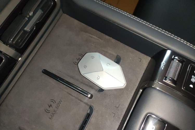 Used Formula Leopard 5 2025 Cloud Ride Laser-based Kunpeng Intelligent Driving Edition