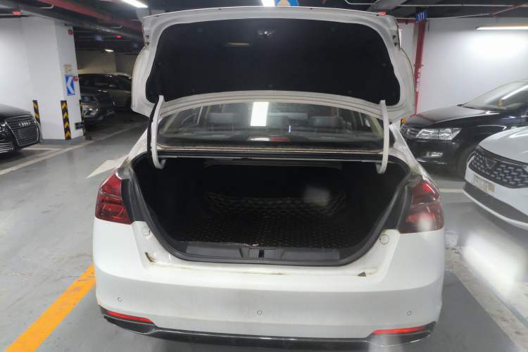 Used Geely Auto Emgrand 2018 1.5L Manual Upward Connect Edition
