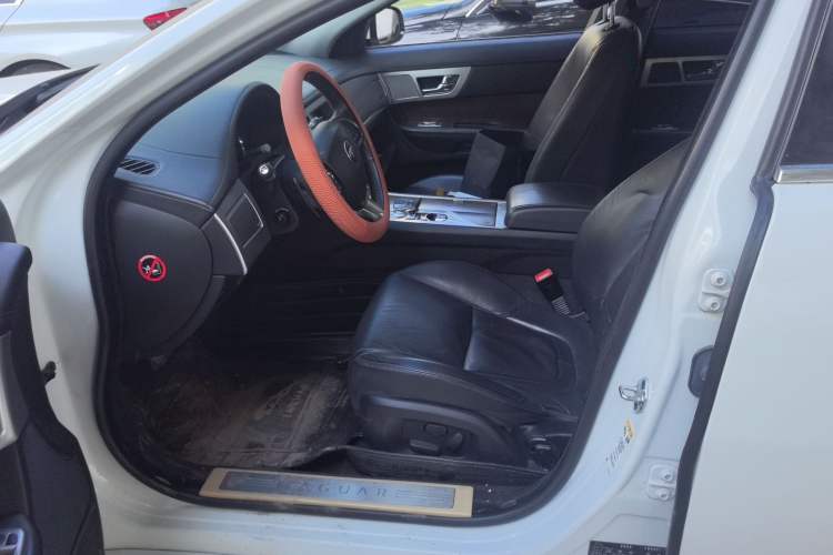 Used Jaguar XF 2015 XF 2.0T 80th Anniversary Collector's Edition