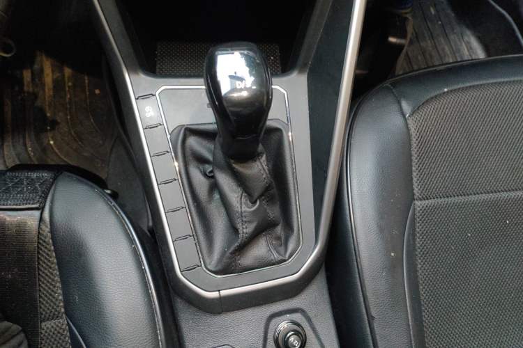 Used Volkswagen Polo 2019 Plus 1.5L Automatic Panoramic Enjoyment Edition Gear Lever