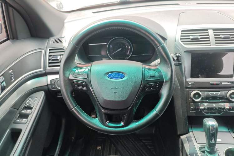Used Ford Explorer 2017 2.3T Fashion Edition Steering Wheel