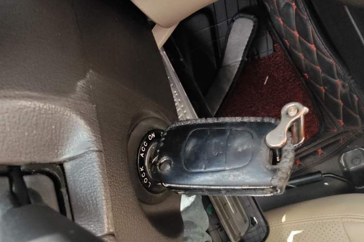 Used Hyundai Celesta 2011 1.6L Manual Luxury Model Vehicle Key