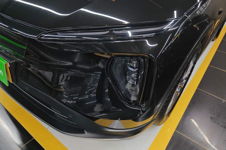 Used Nio ES6 2024 75 kWh Left Front Headlight