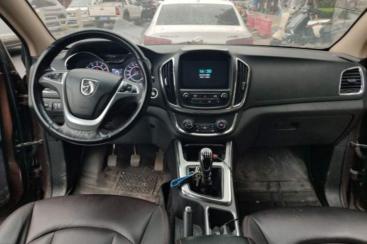 Used Baojun 560 2016 1.5T Manual Luxury Model