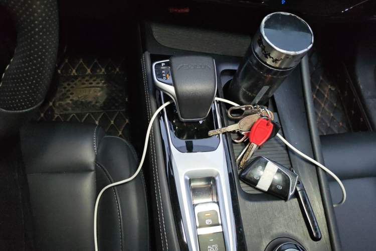 Used Dongfeng Aeolus Huge 2024 Mach Power 1.5T Luxury Model Gear Lever