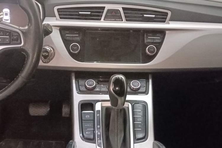 Used Geely Auto Emgrand X7 Sport 2016 1.8TD Automatic Smart Connectivity Version