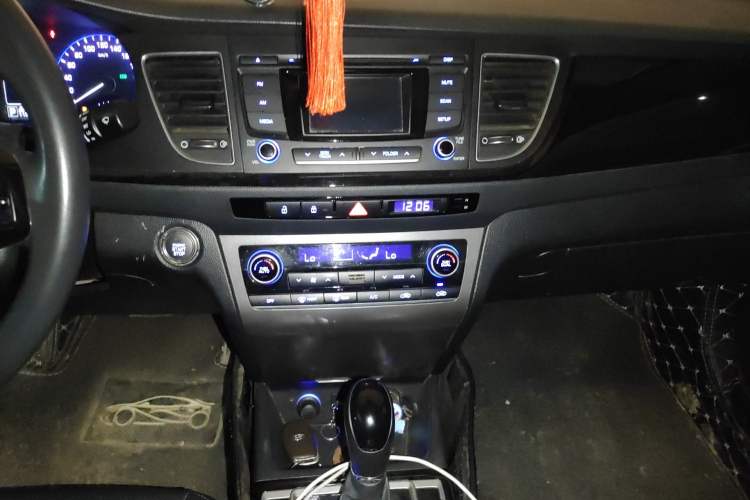 Used Hyundai Mistra 2014 1.8L Automatic Smart GLS
