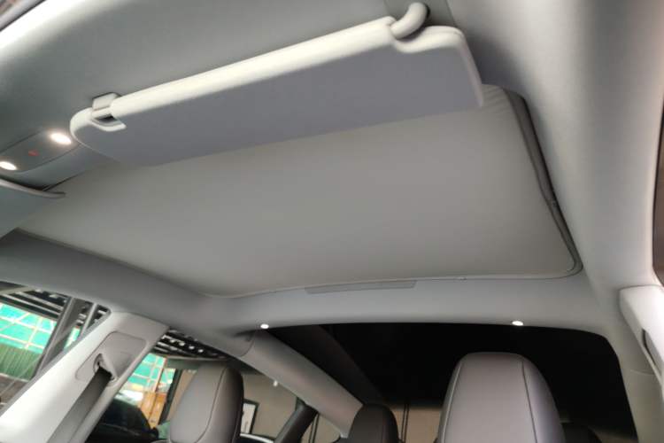 Used Tesla Model 3 2023 Long-Range All-Wheel-Drive Version