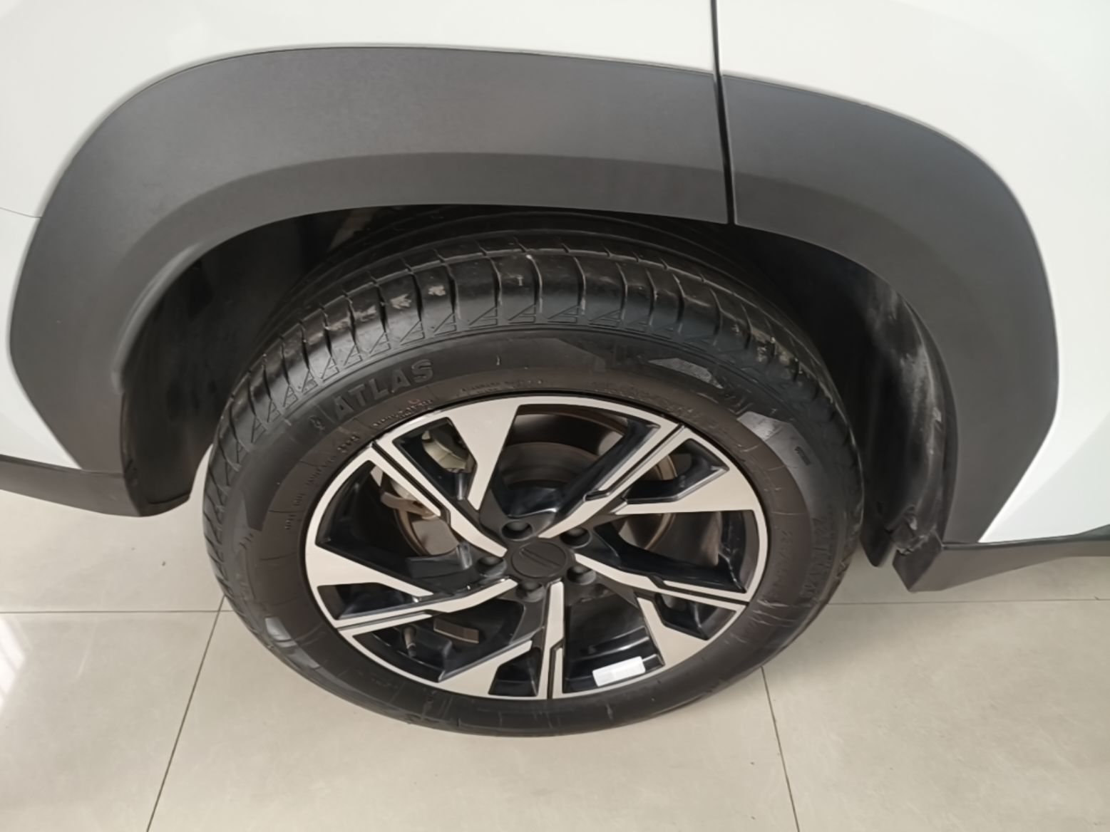 Geely Auto FX11 2024 1.5TD DCT Dragon Edition — снимка 11