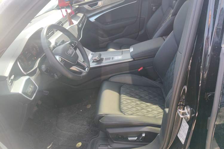 Used Audi A6L 2025 45 TFSI Prestige Dynamic Edition
