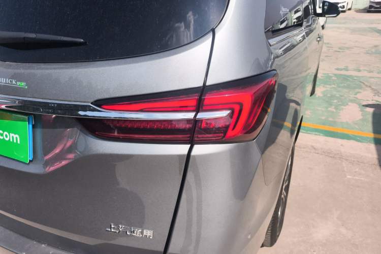 Used Buick GL8 2023 Land Business Class Smart Deluxe Model Right Rear Taillight