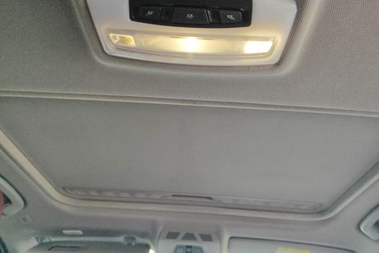 Used BMW 1 Series 2018 118i Leading Model Headliner