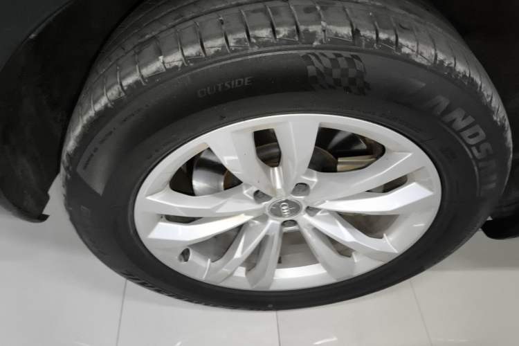 Used Audi Q7 2019 55 TFSI Technology Edition Exterior 5