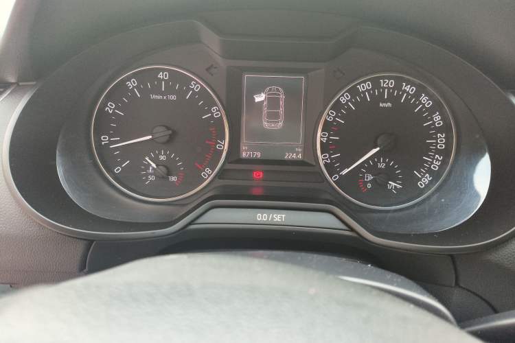 Used Skoda Octavia 2017 1.6L Manual Smart Drive Edition