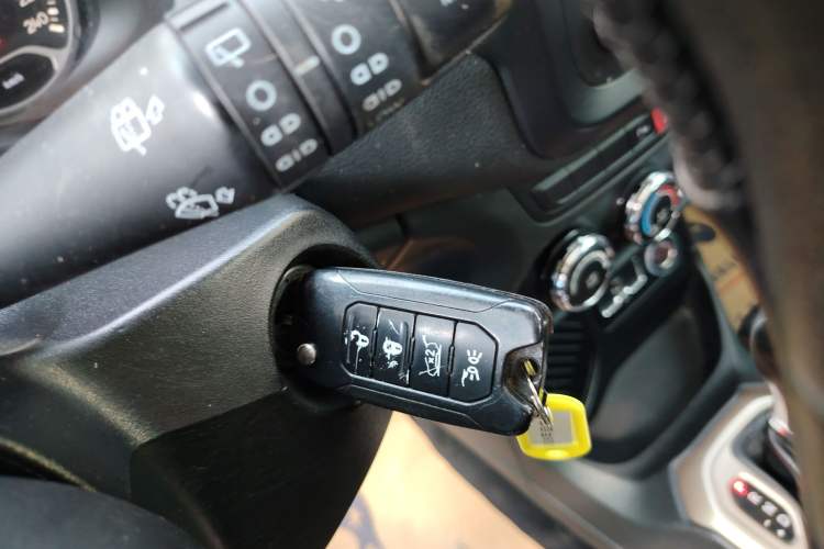 Used Jeep Renegade 2017 180T Automatic High-Energy Version