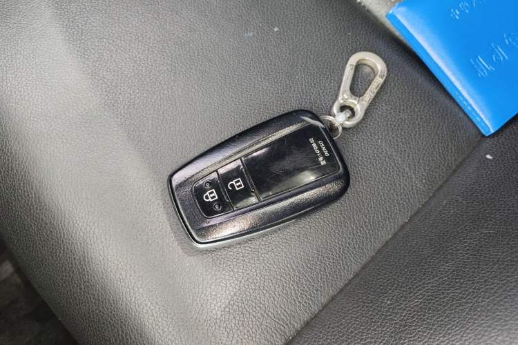 Used Toyota IZOA 2018 2.0L Yichi Edition China V Standard
