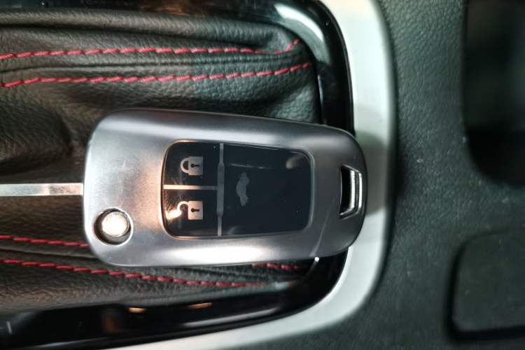 Used Chevrolet Monza 2020 Light Hybrid RS 330T Automatic Comfort Edition