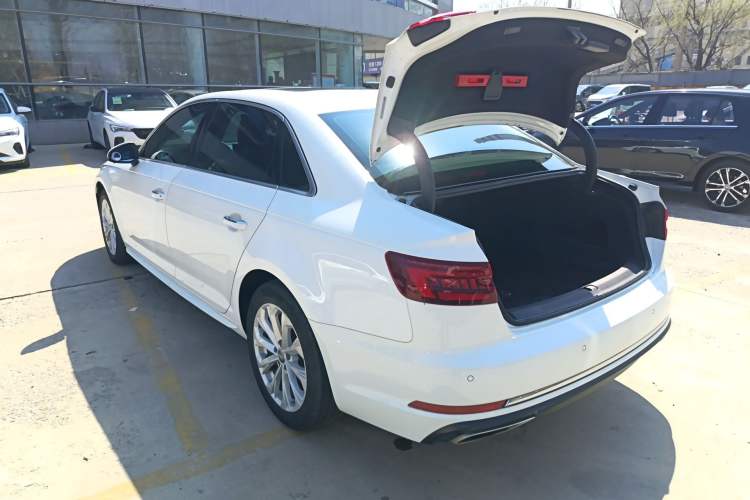 Used Audi A4L 2019 40 TFSI Ambition Version China V