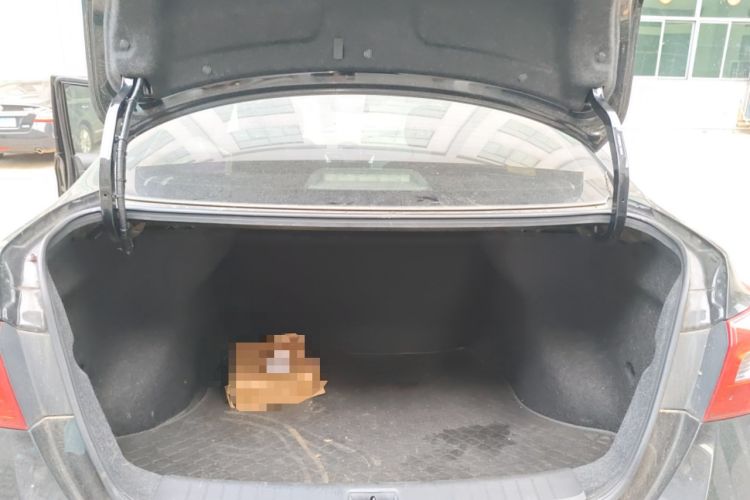 Used Nissan Sylphy 2021 Classic 1.6XE CVT Comfort Edition Trunk