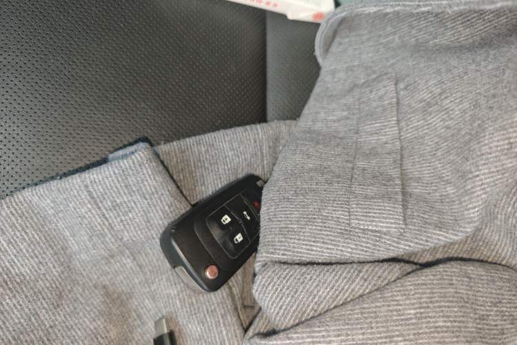 Used Chevrolet Malibu 2017 1.5T Automatic Luxury Edition Vehicle Key