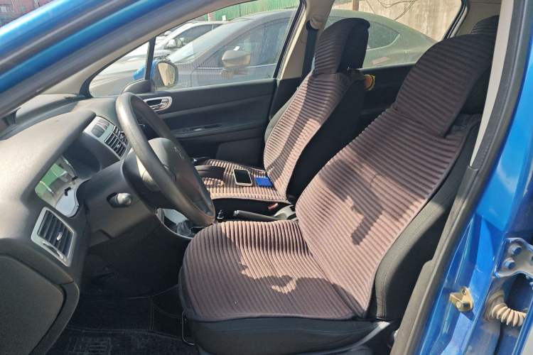 Used Peugeot 307 2013 Hatchback 1.6L Manual Comfort Edition