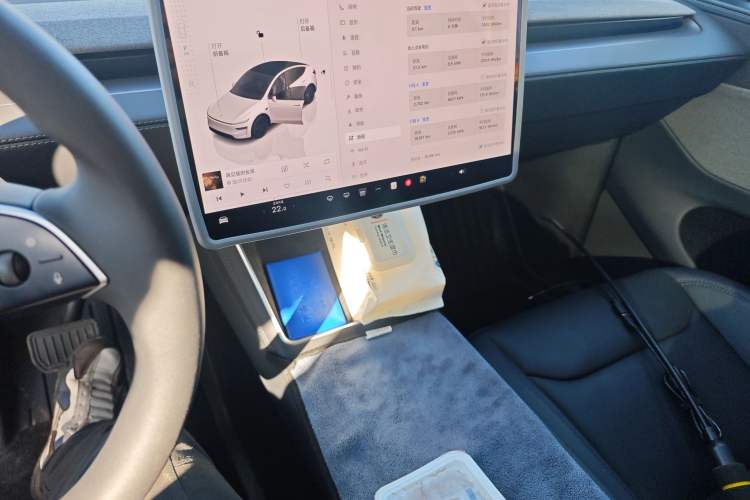 Used Tesla Model Y 2025 Rear-Wheel-Drive Version