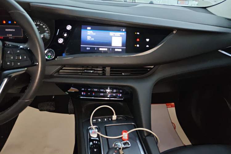 Used Buick Enclave 2020 28T Two-Wheel Drive Prestige Version Audio And AC Panel