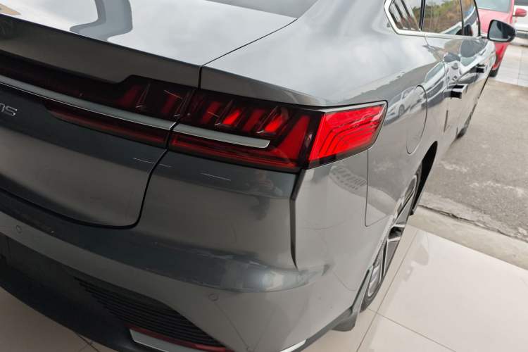 Used BYD Han 2020 EV Long-Range Luxury Model
