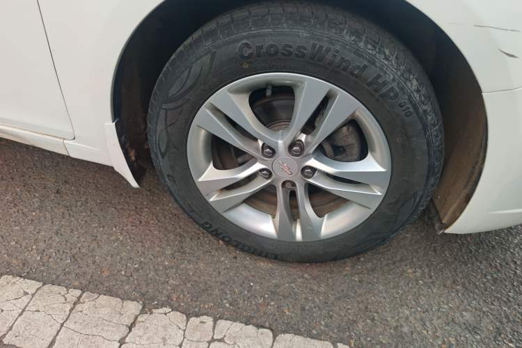 Used Chevrolet Cruze 2015 1.5L Classic SE MT
