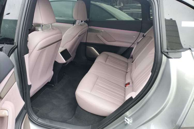 Used ONVO L60 2024 60 kWh Rear-Drive Version