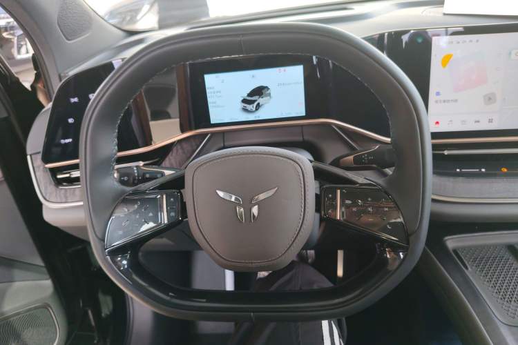 Used Hongqi Tiangong 08 2025 680 All-Wheel Drive Smart Selection Edition Steering Wheel