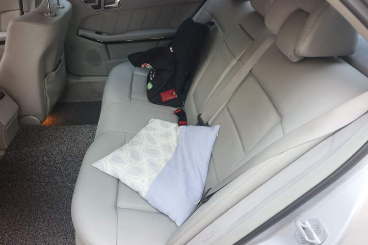 Used Mercedes-Benz E-Class 2011 E 200 L CGI Elegant Model
