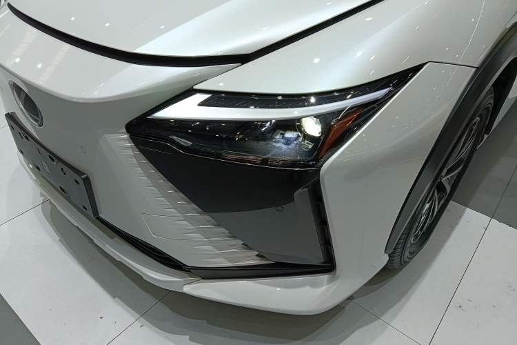 Used Lexus RZ 2023 450e All-Wheel Drive Luxury Edition