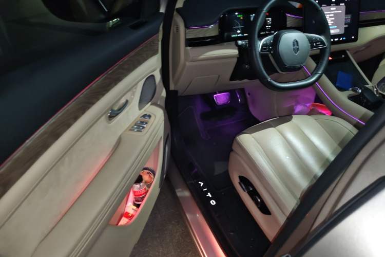 Used Hima AITO M7 2022 1.5T Rear-Drive Comfort Edition Driver Seat