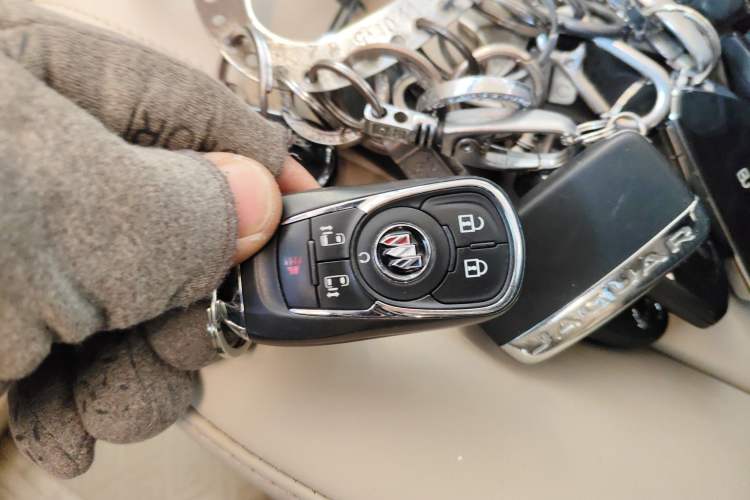 Used Buick GL8 2023 ES Lu Zun Deluxe Model