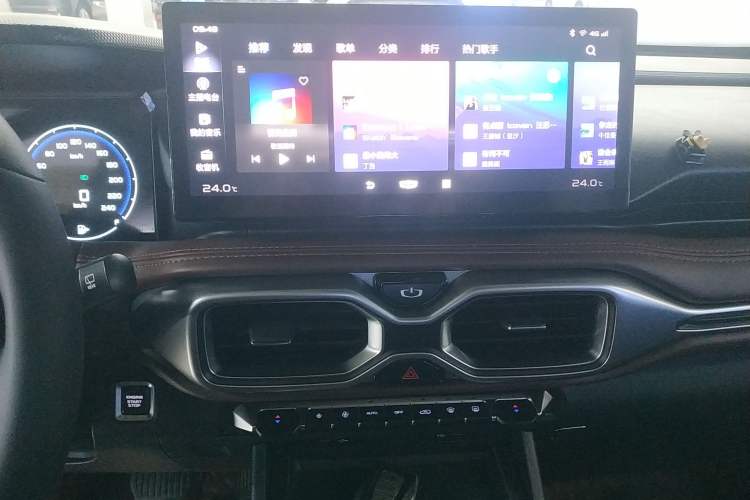 Used Geely Auto Haoyue 2022 1.8TD DCT Luxury 7-Seater
