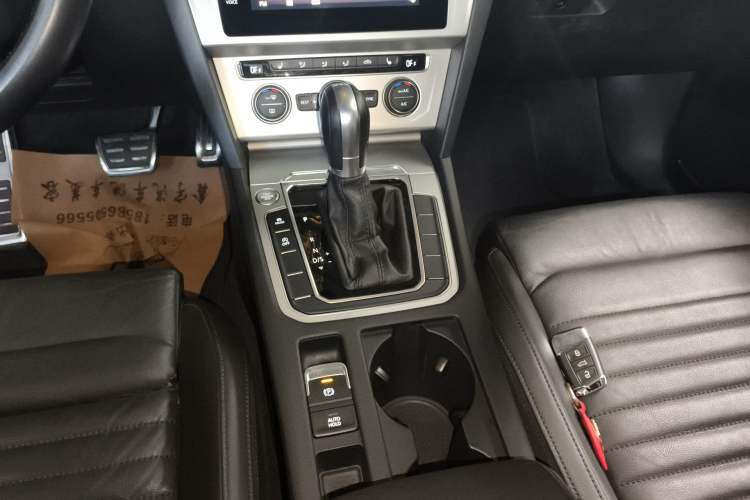 Used Volkswagen Variant 2018 380TSI Two-Wheel Drive Comfort Edition
