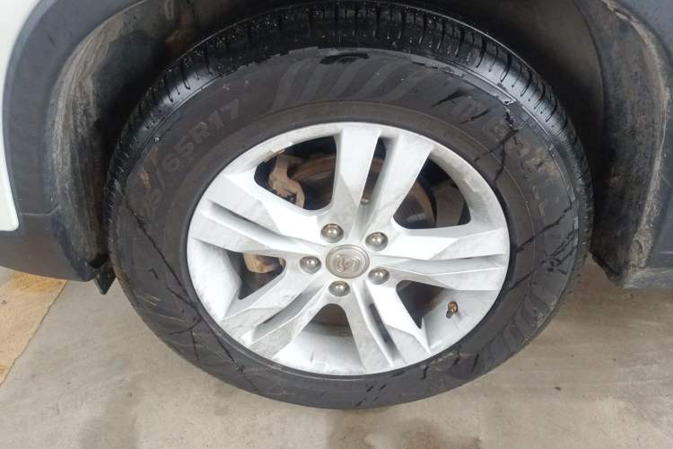 Used CHANGAN CS75 2014 1.8T Automatic Elite Model China IV Standard
