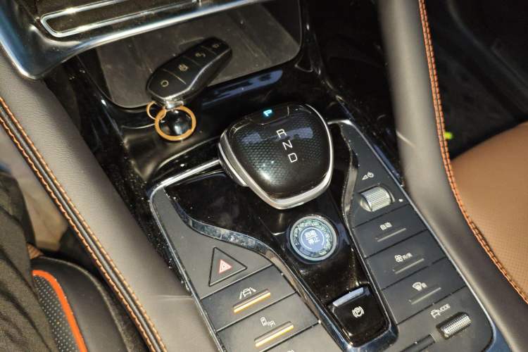 Used BYD Song PLUS New Energy 2021 DM-i 100KM Four-Wheel Drive Flagship PLUS
