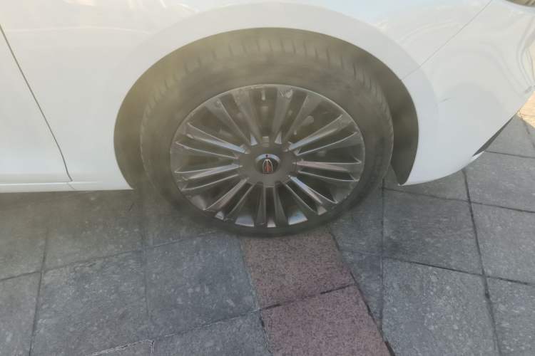 Used Hongqi H5 2020 1.5T DCT Flagship Edition Right Front Wheel Hub