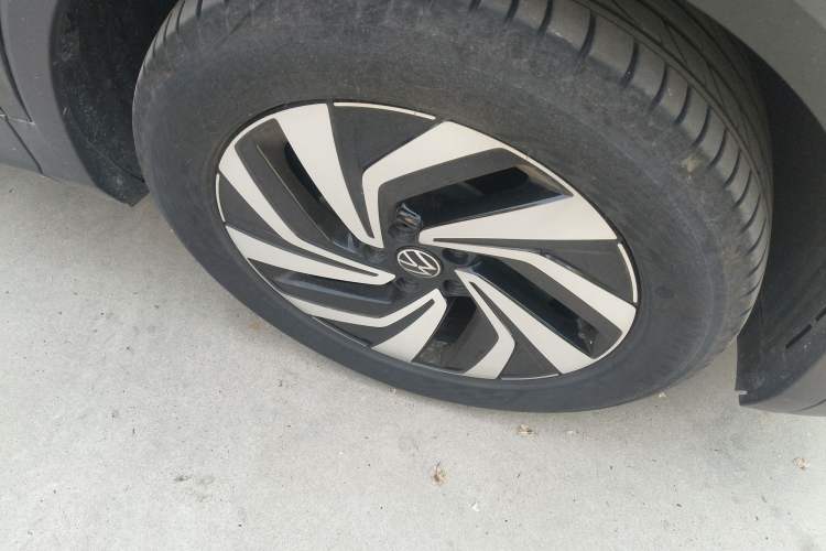 Used Volkswagen Tiguan L 2024 300TSI Automatic Two-Wheel Drive Smart Edition