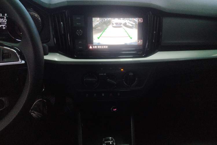 Used Skoda Kamiq 2018 1.5L Automatic Standard Version China V Emission Standard Audio And AC Panel