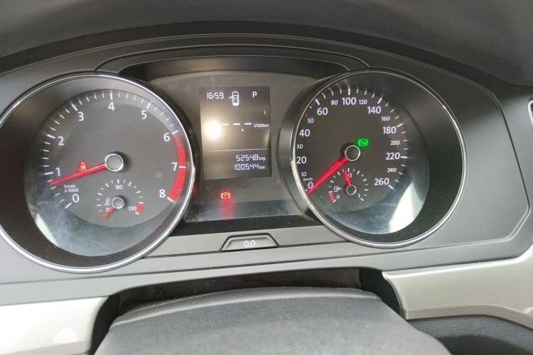 Used Volkswagen Lamando 2015 230TSI DSG Fashion Edition